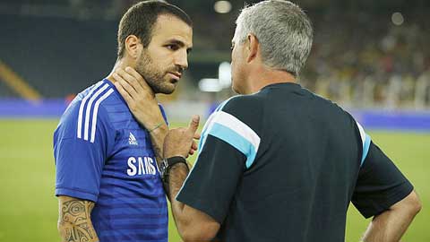 Bao giờ Mourinho “trảm” Fabregas?