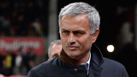 Chelsea bị loại, Costa chấn thương, Mourinho vẫn bình thản