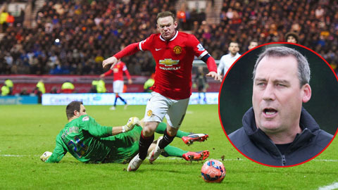 “Rooney chơi dở tại... Van Gaal”