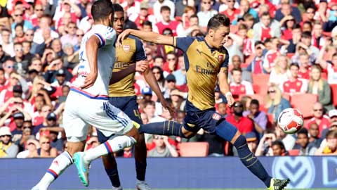 Mesut Oezil, cảm hứng mới của Arsenal