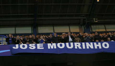 NHM Chelsea vẫn dành tình cảm cho HLV Mourinho