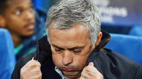 Chelsea phá thêm kỷ lục tệ hại sau trận thua Stoke