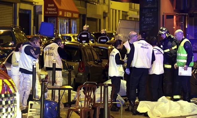 Hiện trường nơi xảy ra một trong số các vụ khủng bố ở Paris
