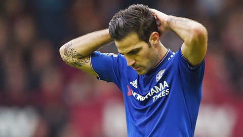 Fabregas mất ngủ vì thành tích tệ hại của Chelsea