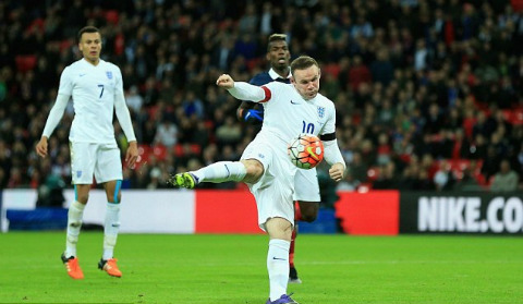 ...và cú vô lê một chạm của Rooney đã giúp Anh giành thắng lợi 2-0 trên sân nhà