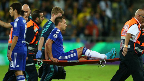 Terry khó tham dự trận derby London gặp Tottenham