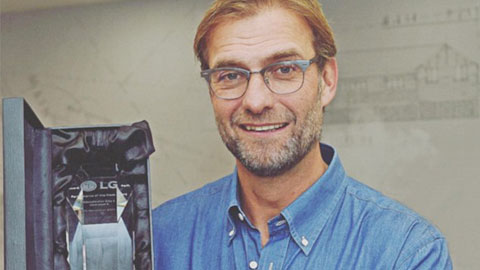 Klopp nhận danh hiệu đầu tiên ở Liverpool