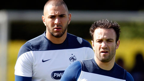 ĐT Pháp sẽ khép cánh cửa với Benzema và Valbuena?