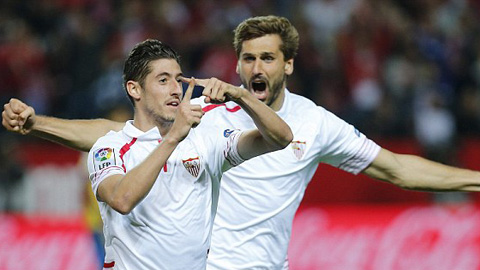Escudero có bàn thắng trong trận đấu ra mắt NHM Sevilla