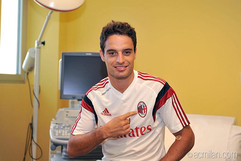 Bonaventura đã gia nhập Milan dù ở rất gần Inter