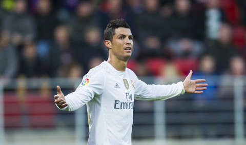 Ronaldo thường xuyên hờ hững, phản ứng khi đồng đội ghi bàn