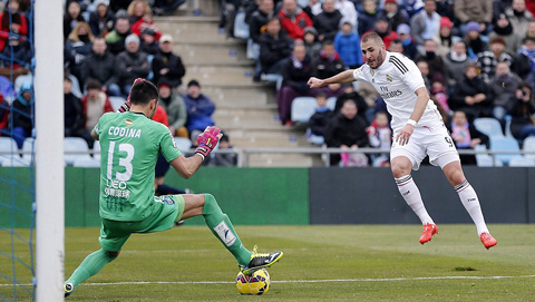 Benzema sẽ đá cao nhất trên hàng công Real ở trận gặp Malmo