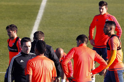 Các cầu thủ Valencia rất hào hứng với sự xuất hiện của Neville