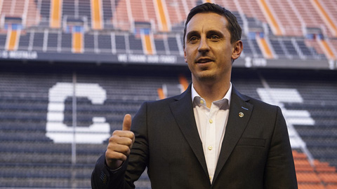 Sir Alex tin tưởng Neville sẽ thành công ở Valencia