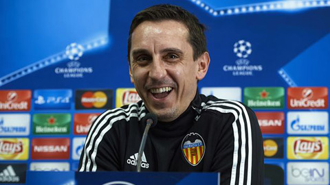 Gary Neville gửi thông điệp khiêu khích các đối thủ của Valencia