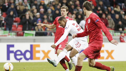 01h00 ngày 11/12, Sion vs Liverpool: Quyết giữ ngôi đầu