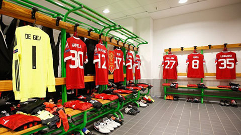 M.U chỉ trích Wolfsburg và BTC Premier League sau khi bị loại ở Champions League