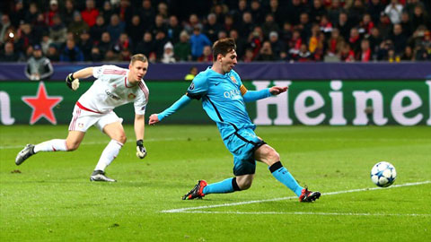 Messi ghi bàn trong trận đấu với Leverkusen