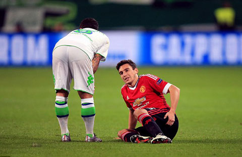 Darmian không thể chơi hết hiệp 1 trận gặp Wolfsburg