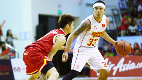 Giải bóng rổ nhà nghề ĐNÁ 2015: Saigon Heat lại thua đau Singapore Slingers