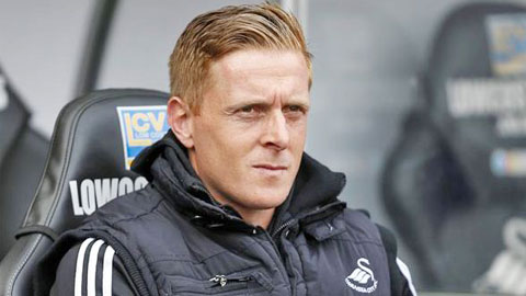 Gary Monk vừa bị Swansea sa thải