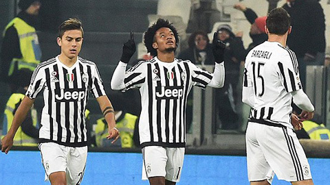 Ngược dòng đánh bại Fiorentina 3-1, Juventus vào Top 4