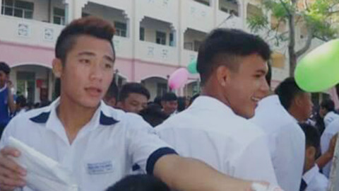 Tuyển thủ U19 Việt Nam miệt mài thi học kỳ ở năm cuối cấp