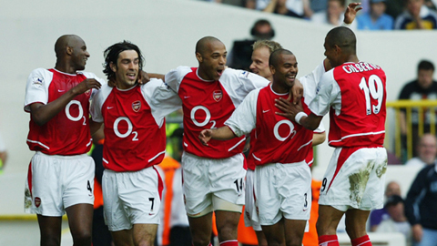 Đội hình bất khả chiến bại năm 2004 của Arsenal giờ ra sao?