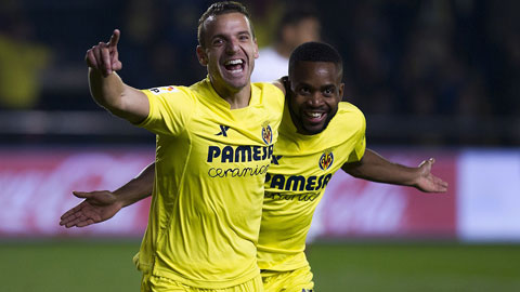 Soldado ăn mừng bàn thắng ấn định tỉ số 2-0 cho Villarreal