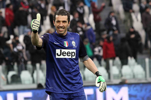 Buffon vẫn chạy tốt cho dù đã ở tuổi tứ tuần