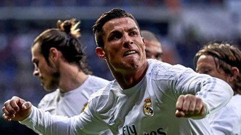 Ronaldo lập cú đúp, Real bám sát hai đội dẫn đầu La Liga
