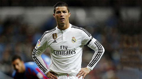 Ronaldo thường xuyên tỏ thái độ không hài lòng với Bale