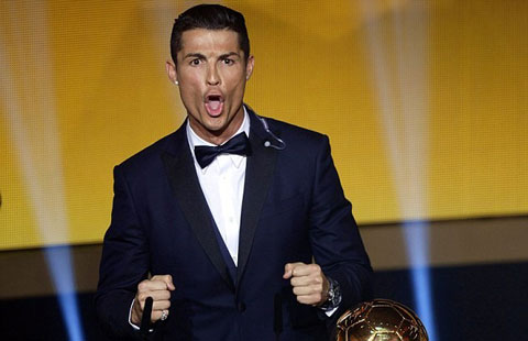 Ronaldo hú lên phấn khích khi đoạt QBV 2014