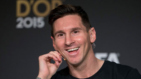 Messi khẳng định tương lai ở Barca sau khi giành QBV