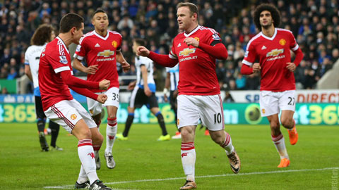 Rooney có hiệp 1 cực kỳ xuất sắc với việc ghi bàn và kiến tạo