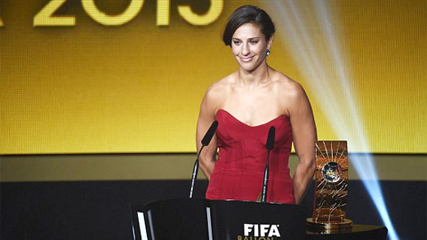 Cầu thủ nữ xuất sắc nhất FIFA 2015: Carli Lloyd mới là Quả bóng vàng thần kỳ