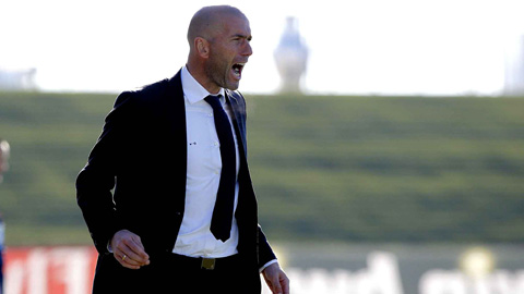 Zidane có bài học đầu tiên từ cú sảy chân trước Betis