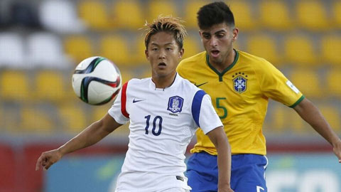 Trong 3 năm qua, Lee Seung-Woo vẫn được nhắc đến nhiều nhờ màn trình diễn ấn tượng trong màu áo đội trẻ Hàn Quốc