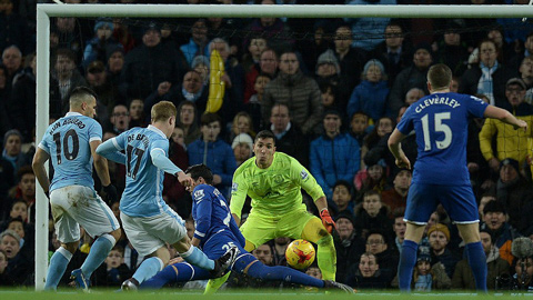 De Bruyne ghi bàn nâng tỷ số lên 2-1 cho Man City