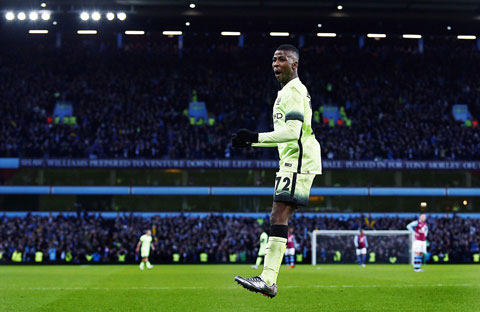 Iheanacho tỏa sáng rực rỡ trước Aston Villa