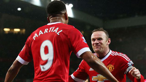 M.U 3-0 Stoke: Martial & Rooney giúp Quỷ đỏ thăng hoa