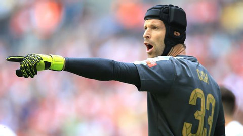 Cech tin Arsenal còn cửa vô địch Ngoại hạng Anh 2015/16