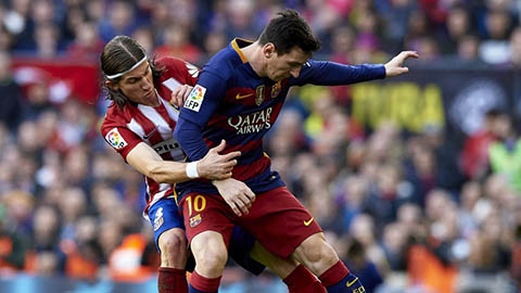 Filipe Luis bị cấm 3 trận vì đạp Messi