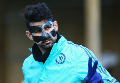 Costa sẽ tiếp tục ra sân và mang mặt nạ