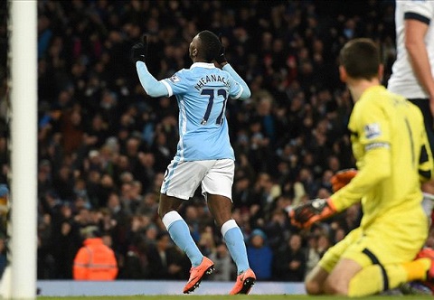 Không ai chạy ra ăn mừng cùng Iheanacho