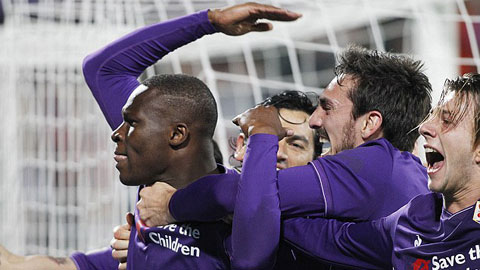 Thua Fiorentina, Inter Milan bị đánh bật khỏi top 4