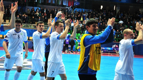 Thắng Thái Lan bằng luân lưu, Uzbekistan vào chung kết Futsal châu Á