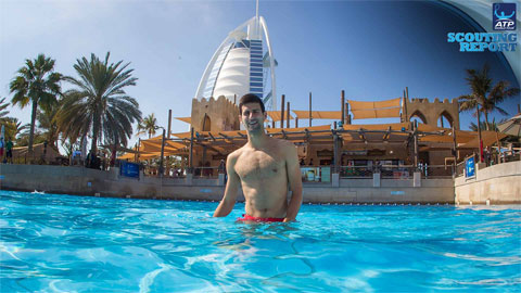 Djokovic đang xả hơi tại Wild Wadi Waterpark ở Dubai