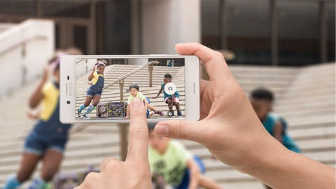 Sony trình làng 3 mẫu Xperia mới có camera bắt nét nhanh