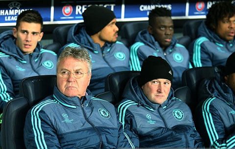 Hiddink rất được lòng các cầu thủ Chelsea